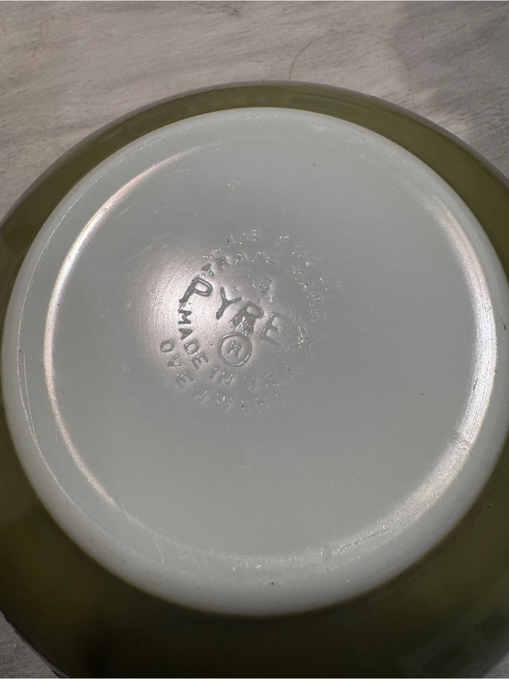 Vintage Pyrex Bowl - Picture 3 of 4